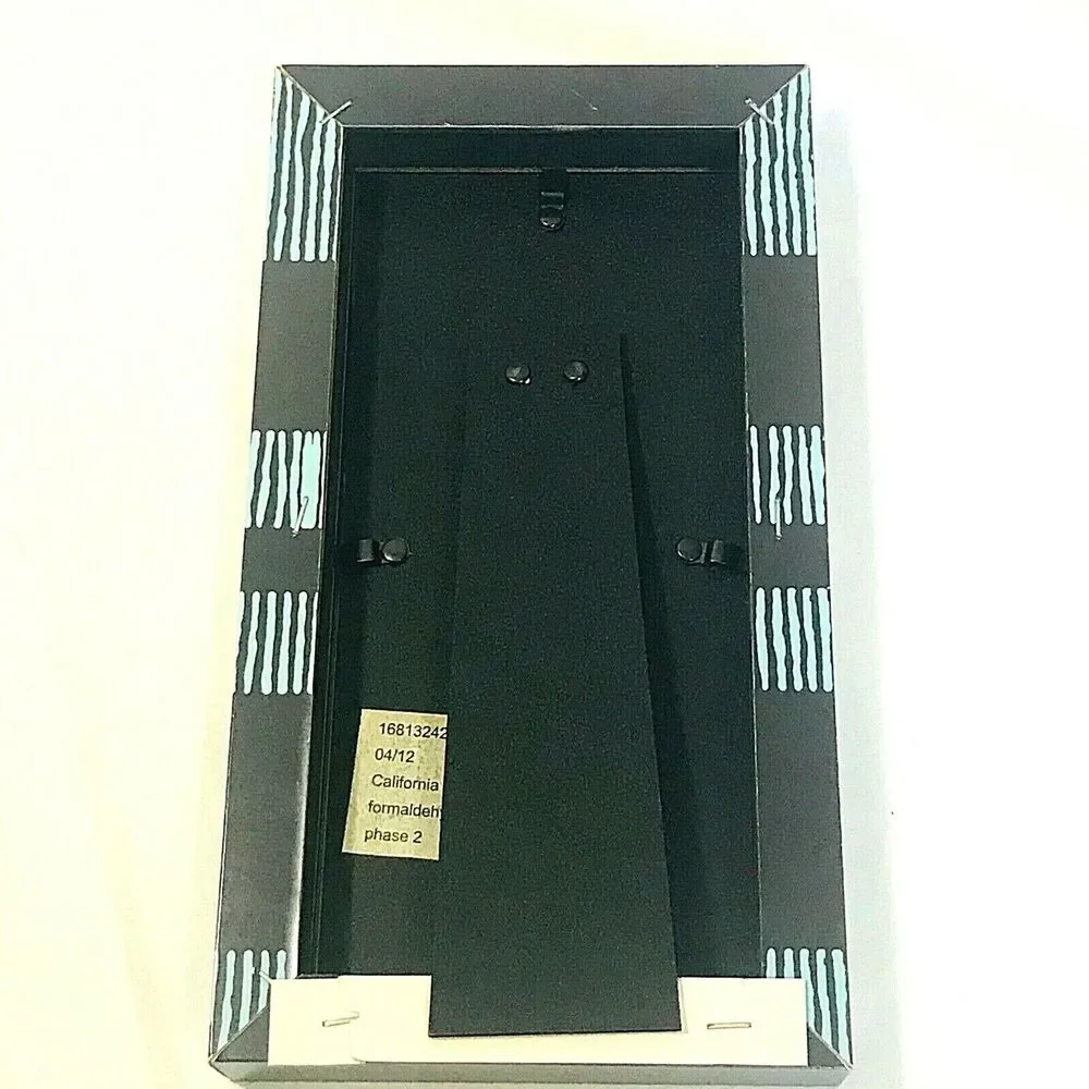 Room Essentials Photo Box Frame NEW 4 x 6 RE I Am The Future BE AFRAID Turquoise